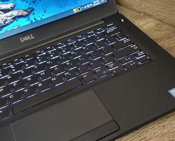 Bàn phím được thiết kế thông minh