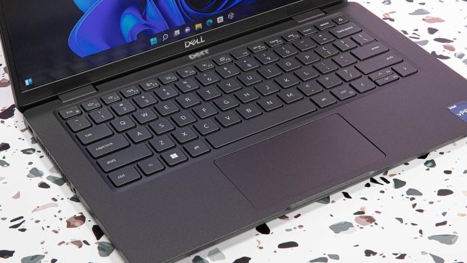 Dell Latitude 7330