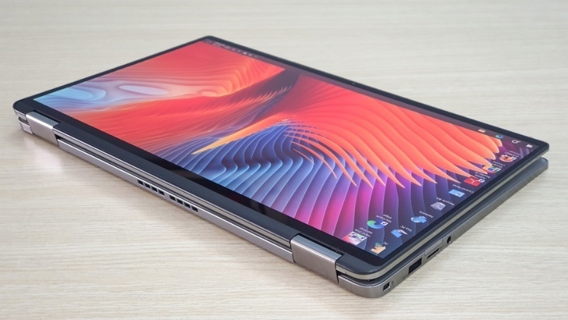 Laptop Dell Latitude 7400 2in1