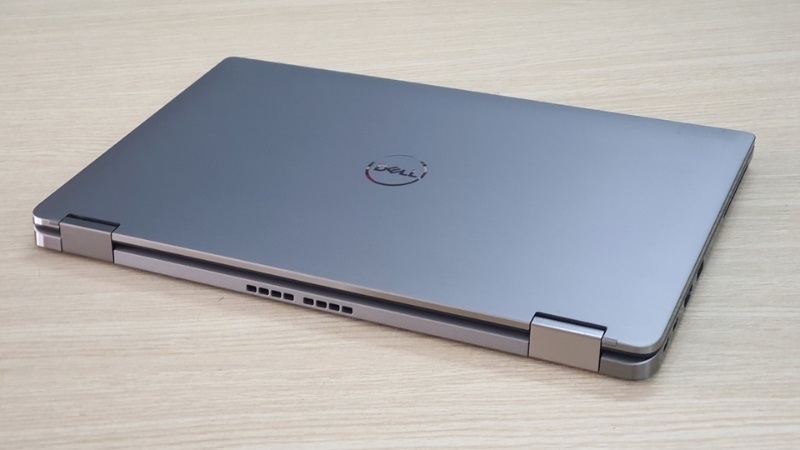Laptop Dell Latitude 7400 2in1
