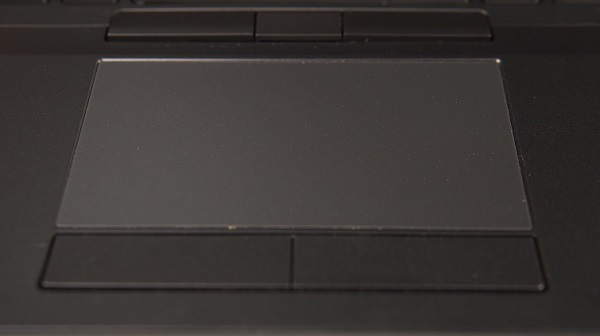 Touchpad kích thước vừa phải