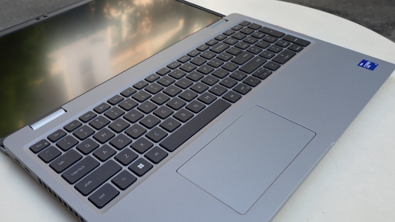 Laptop Dell Precision 3560 Laptop Dell Precision 3560