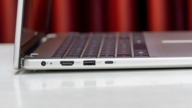 Dell Pro 16 DC16251 2025
