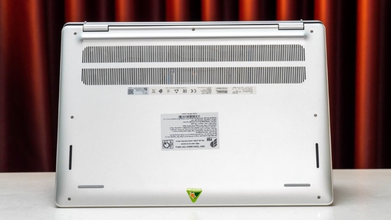 Thời lượng pin của dòng laptop Dell Pro 16 DC16251
