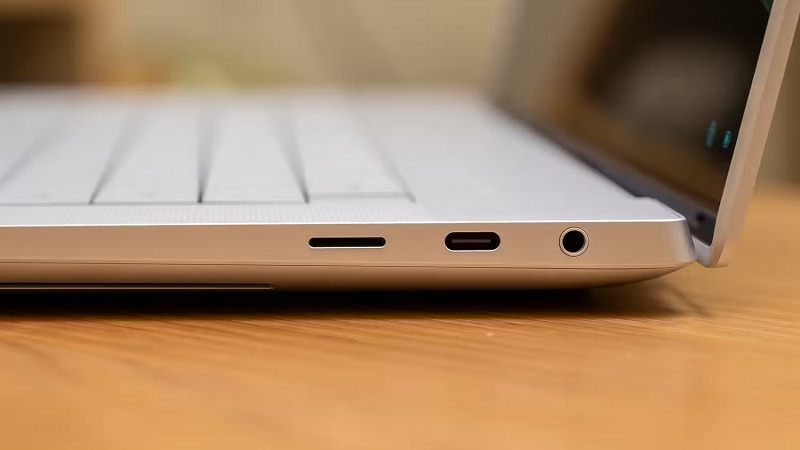 Laptop Dell XPS 16 9640