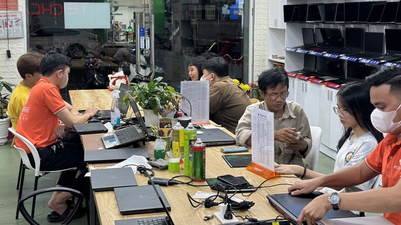 Chọn mua iphone tại đâu chính hãng tốt nhất? Chọn mua iphone tại đâu chính hãng tốt nhất?