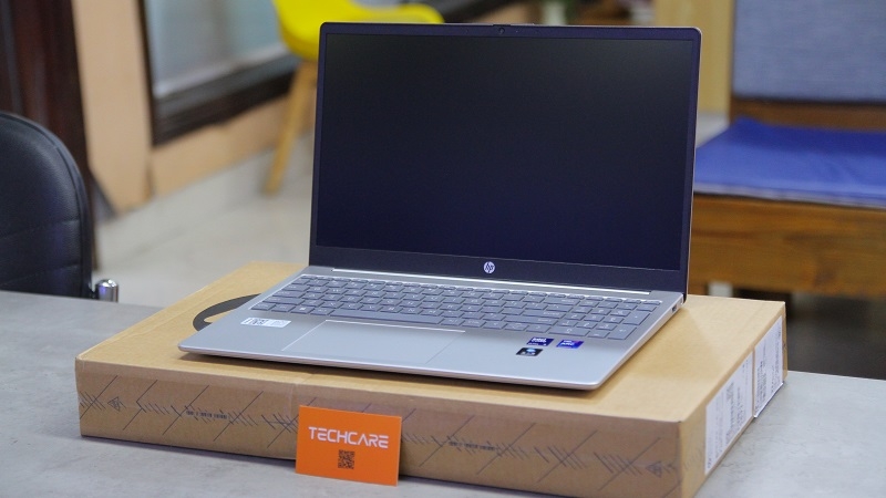 Laptop HP 15- FD1850T