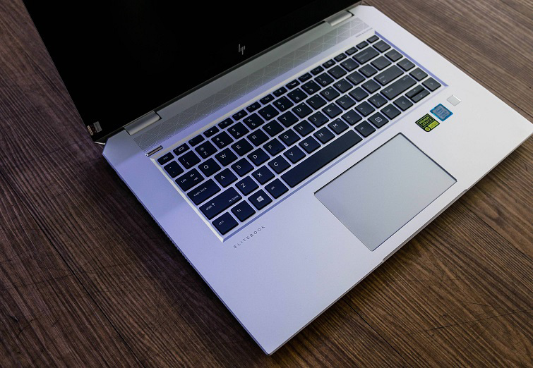 HP EliteBook 1050 G1