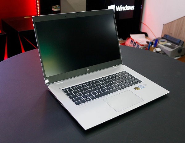 HP eliteBook 1050 G1