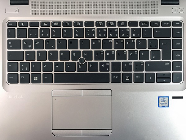 Touchpad với kích thước vừa phải