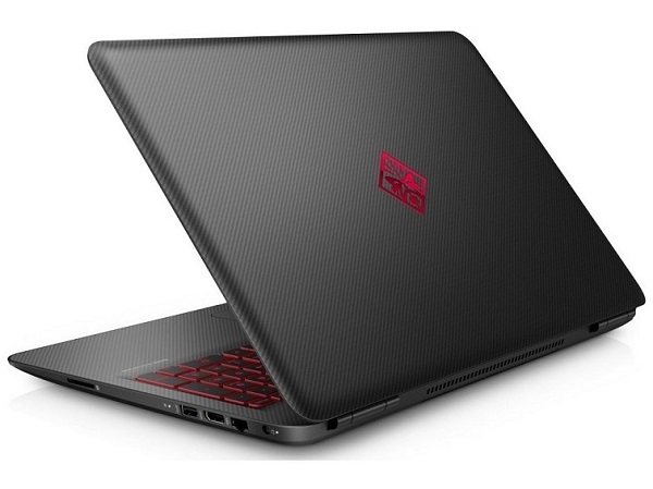 Cạnh phải của máy