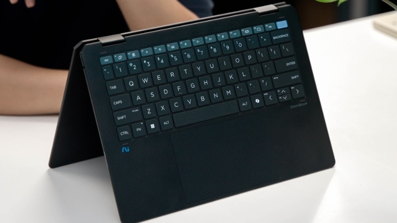 HP OmniBook X Flip 14 2 in 1