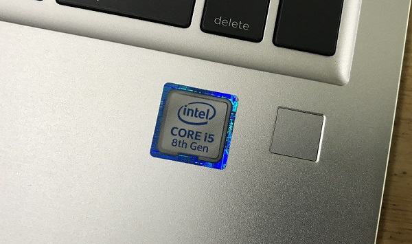 Cảm biến vân tay ở khu vực chiếu nghỉ tay