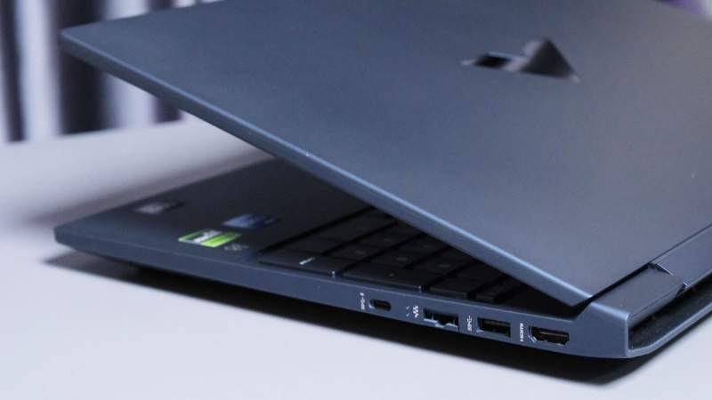 HP Victus Gaming 15-fa0033dx