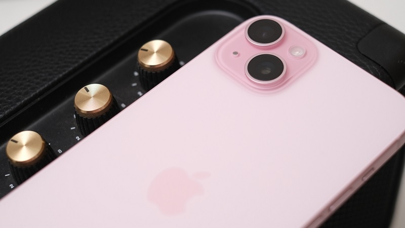 iPhone 15 Plus iPhone 15 Plus