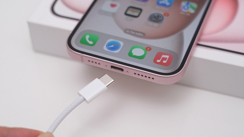 iPhone 15 Plus iPhone 15 Plus