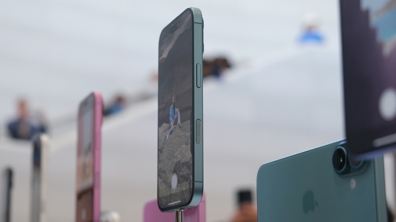 iPhone 16 Plus iPhone 16 Plus