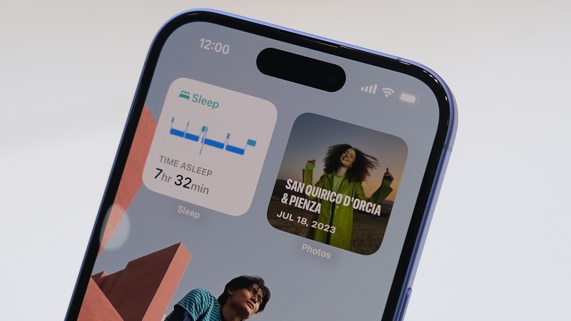 iPhone 16 Plus iPhone 16 Plus