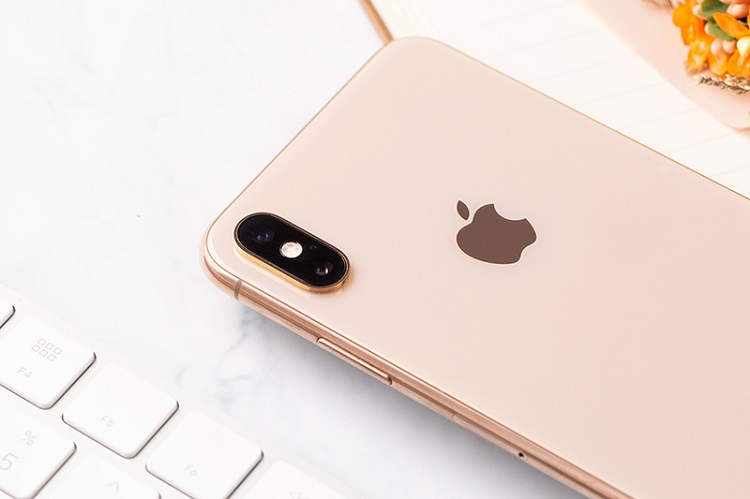 Camera sau của iPhone Xs Max Lock có công nghệ Neural Engine