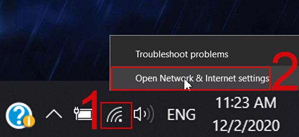 Chọn vào Open Network And Sharing Center