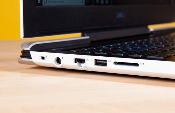 Cạnh phải của máy