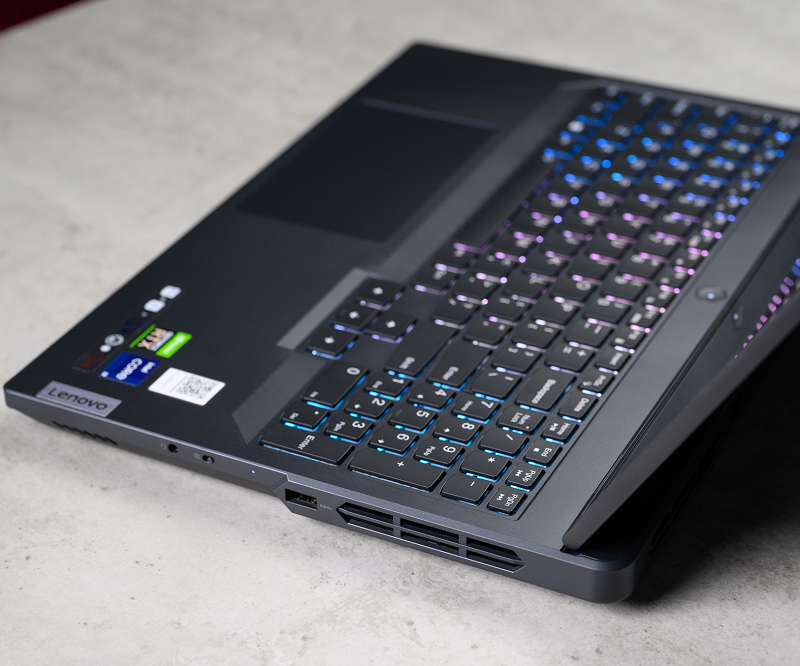lenovo-legion-pro-5i-gen-8