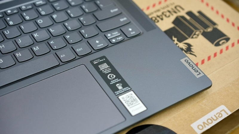 Laptop Lenovo Slim 7 ProX