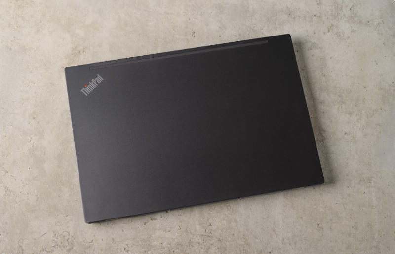 lenovo-thinkpad-p15s-g2