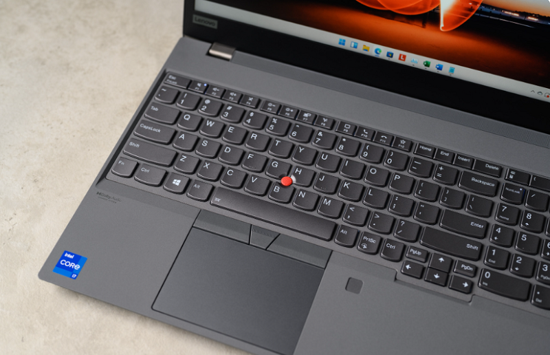 lenovo-thinkpad-p15s-g2
