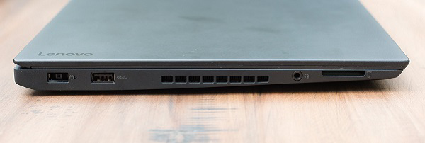 Cạnh trái của máy