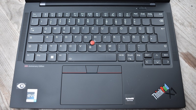 Lenovo ThinkPad X1 Carbon G10
