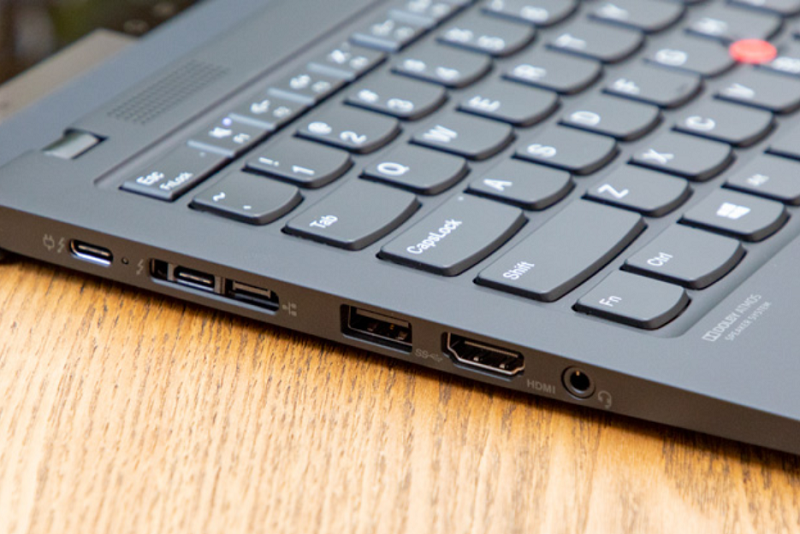 lenovo-thinkpad-x1-carbon-gen-7