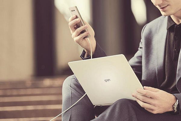 Thời lượng sử dụng pin lâu đến 21 giờ