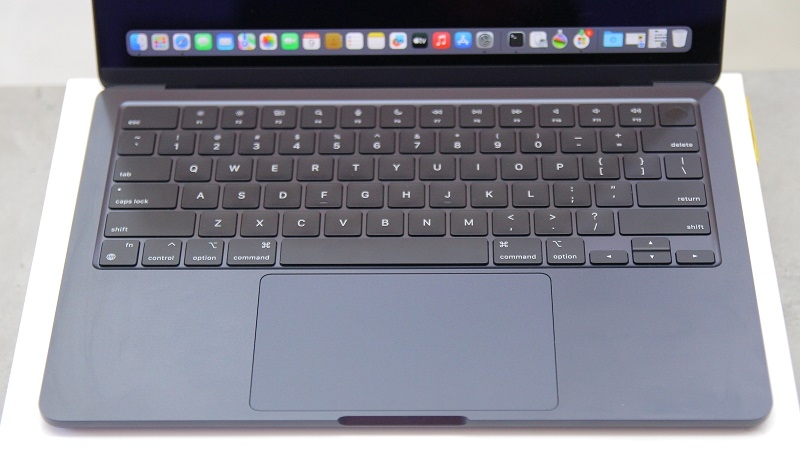 MacBook Air M2 13inch