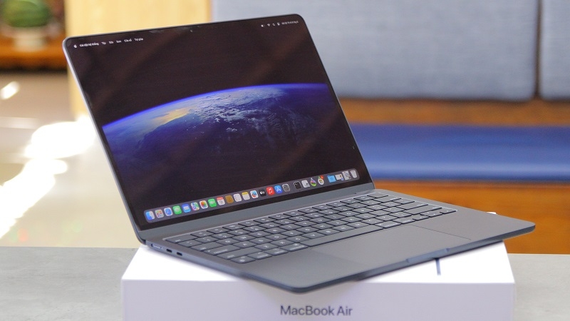 MacBook Air M2 13inch