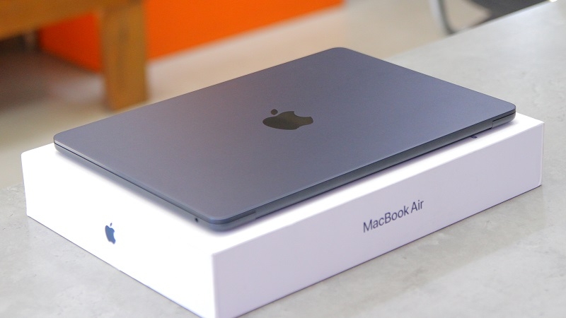 Macbook Air M2 13inch