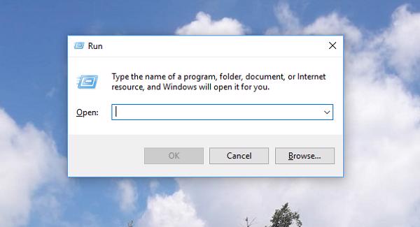 Sử dụng tổ hợp phím windows + R