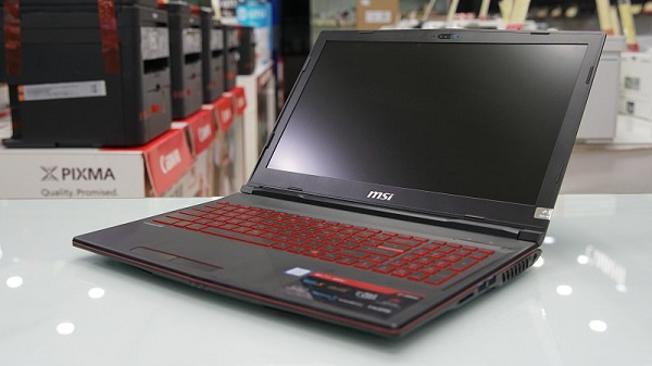 Thiết kế vẻ ngoài khá hầm hố