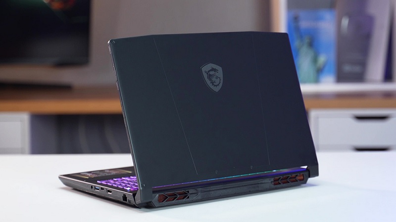 MSI Katana 15 HX B14WEK 027VN