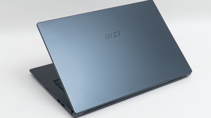 Laptop MSI Modern 15 A5M