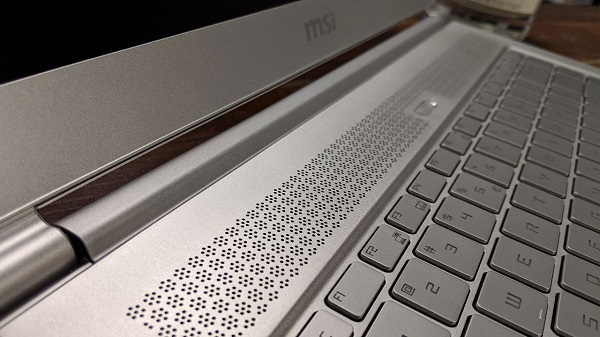 Âm thanh sống động và chân thực