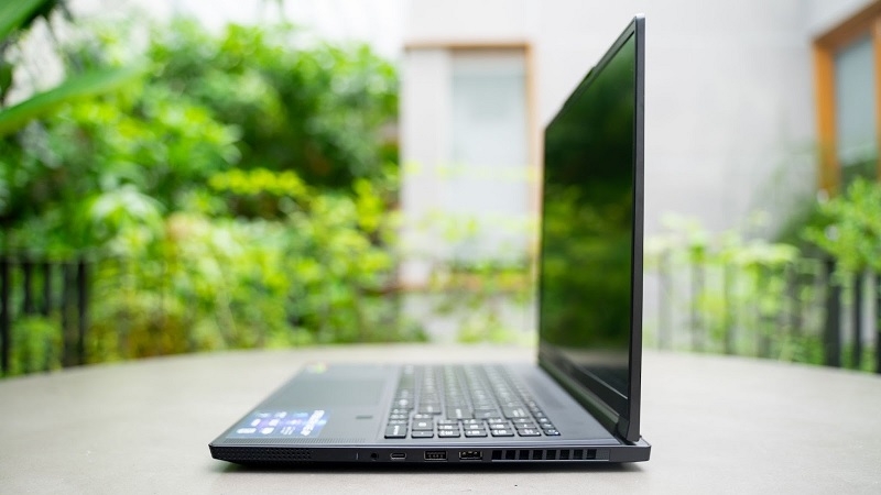 MSI Stealth A16 AI+ A3XWHG 085VN