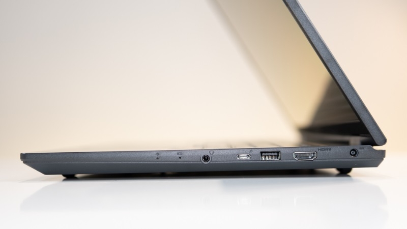 MSI Venture A16 AI+ A3HMG-017VN - Laptop AI Thế Hệ Mới Với Màn Hình OLED 2K Ấn Tượng MSI Venture A16 AI+ A3HMG-017VN - Laptop AI Thế Hệ Mới Với Màn Hình OLED 2K Ấn Tượng