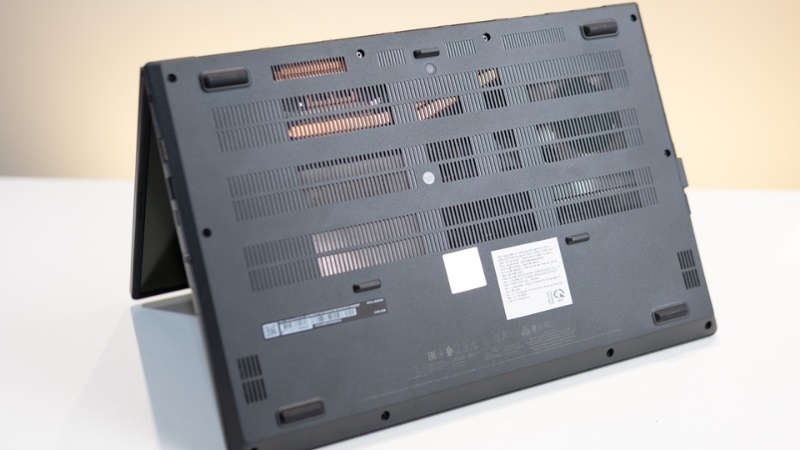 MSI Venture A16 AI+ A3HMG-017VN - Laptop AI Thế Hệ Mới Với Màn Hình OLED 2K Ấn Tượng MSI Venture A16 AI+ A3HMG-017VN - Laptop AI Thế Hệ Mới Với Màn Hình OLED 2K Ấn Tượng