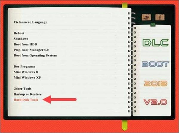 Chọn vào Hard Disk Tools ở dưới cùng nhé