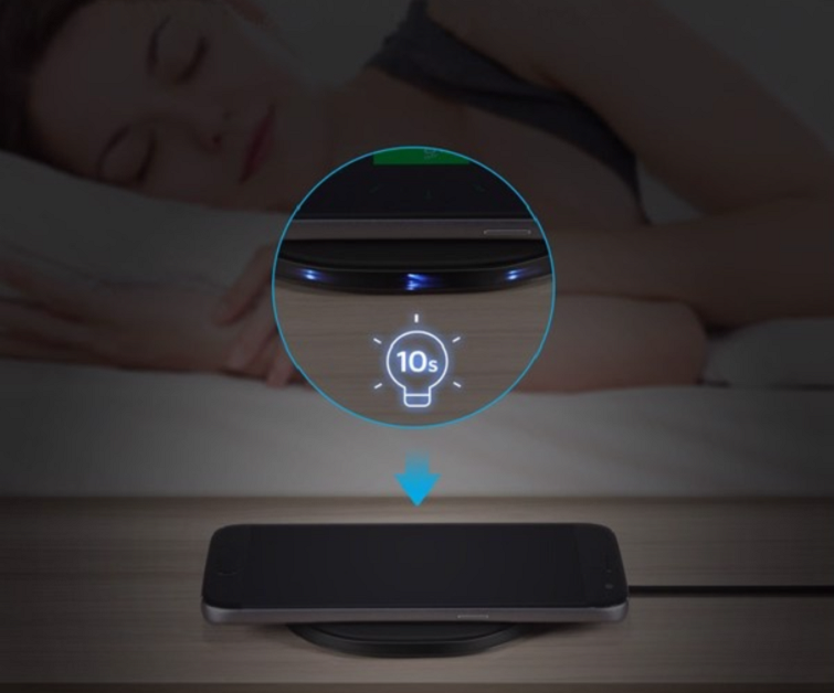 sac-khong-day-anker-powerport-qi-10w-a2513