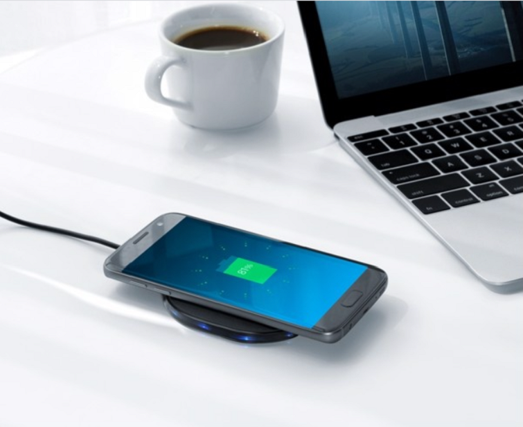 sac-khong-day-anker-powerport-qi-10w-a2513