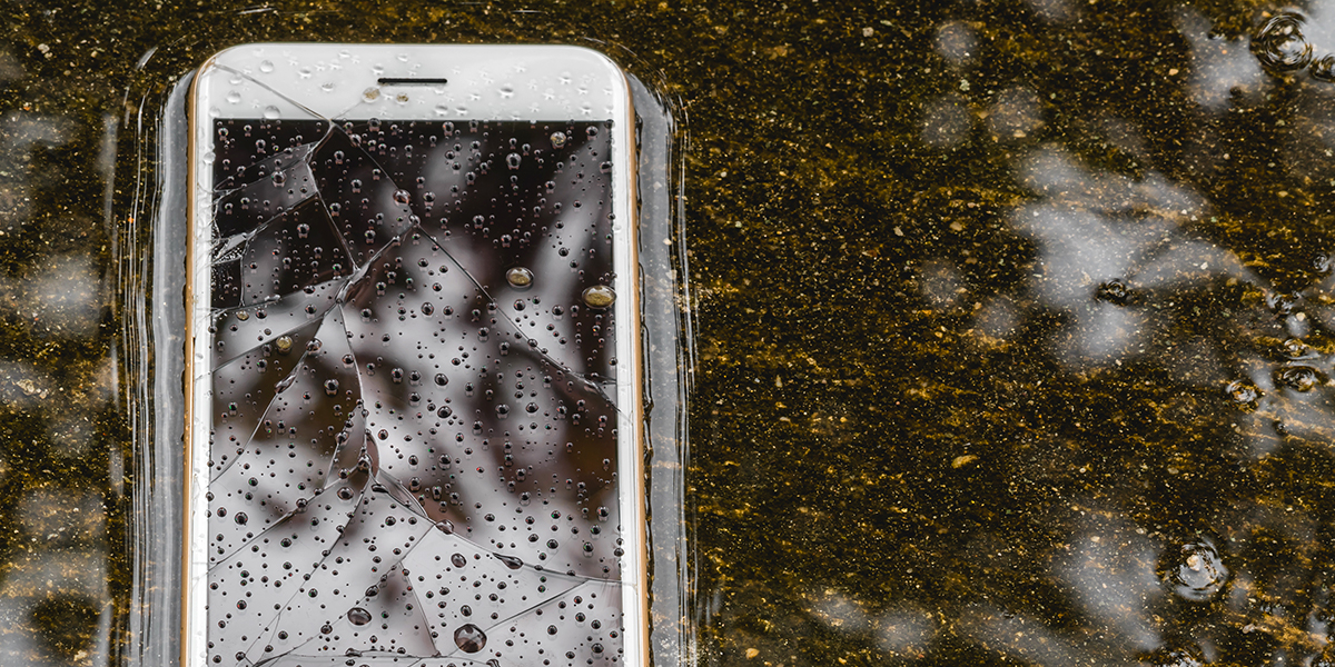 Dễ Vào Nước & Bụi