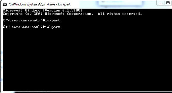 Nhập lệnh diskpart vào công cụ Run