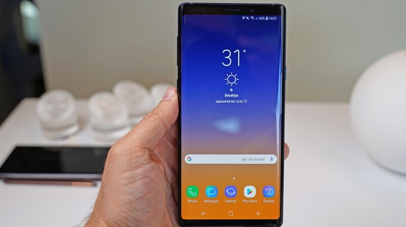 MẶT KÍNH CHẤT LƯỢNG, ĐẢM BẢO ĐƯỢC HIỆU SUẤT HOẠT ĐỘNG CỦA ĐIỆN THOẠI HÃNG SAMSUNG